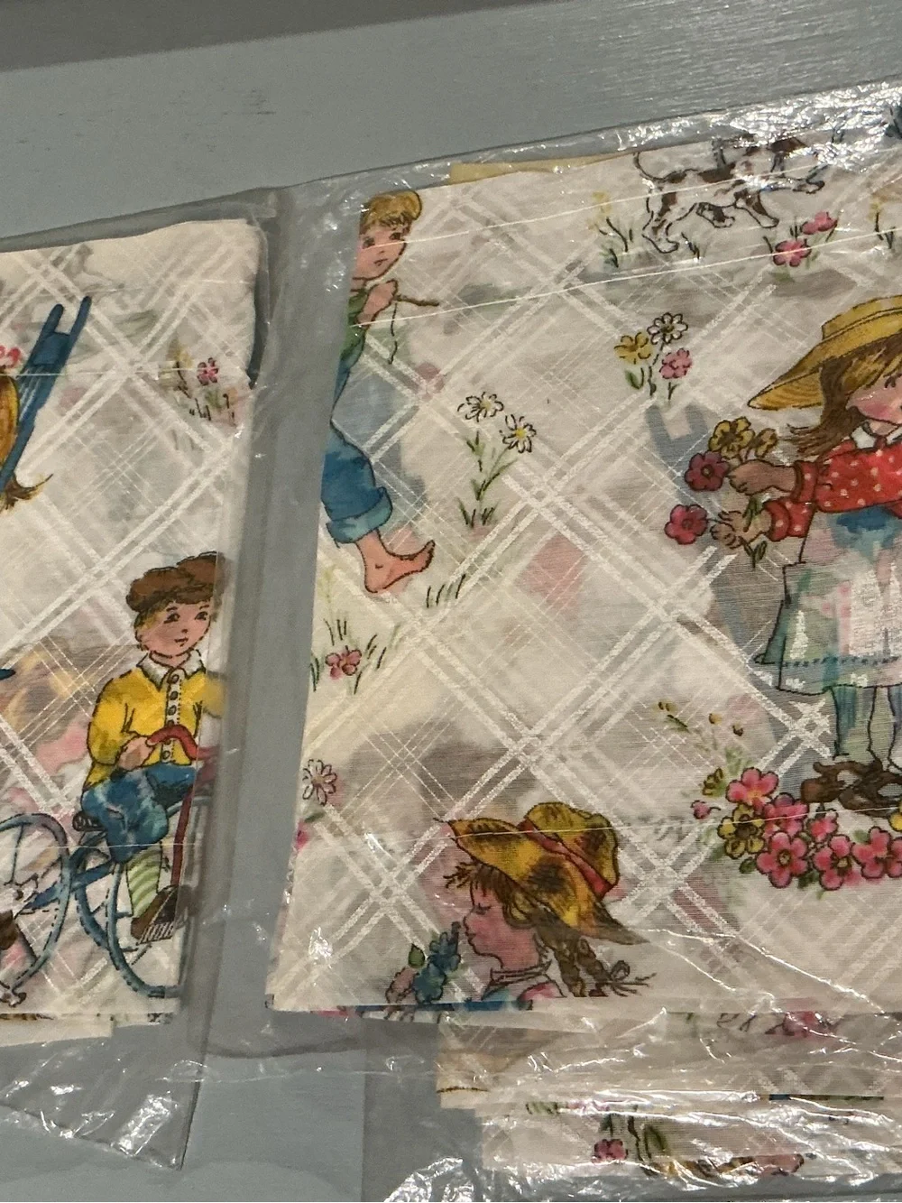 New in Package Old Stock Vintage Happy Windows 2 Sets